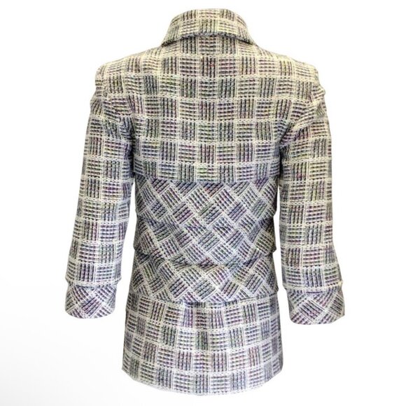 CHANEL WHITE/NAVY MULTI CC LOGO BUTTONED METALLIC DETAIL TWEED JACKET - Picture 8 of 9